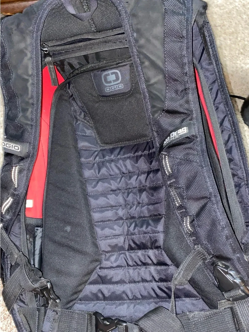 OGIO Men's Black Hard-Shell Mach 3 Backpack with Silver Logo
